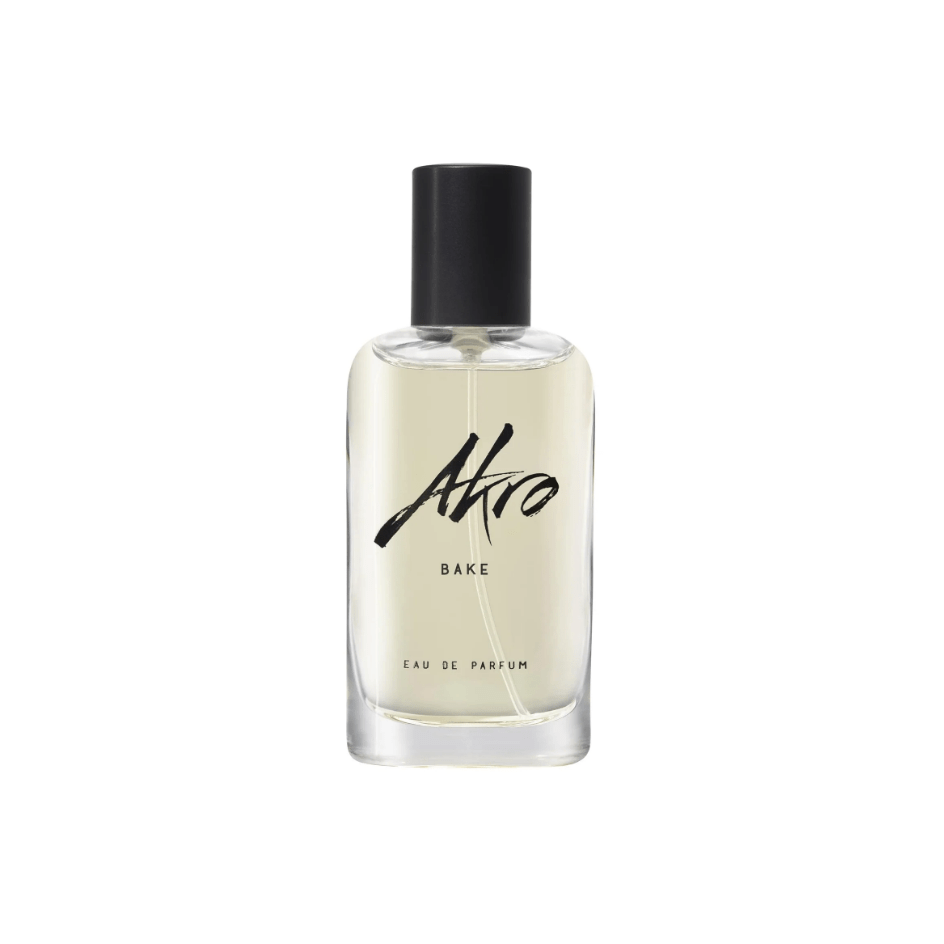 "Bottiglia di profumo Bake di Akro da 30 ml, fragranza unisex gourmand con note di torta appena sfornata, vaniglia e zucchero, su sfondo caldo e goloso."
