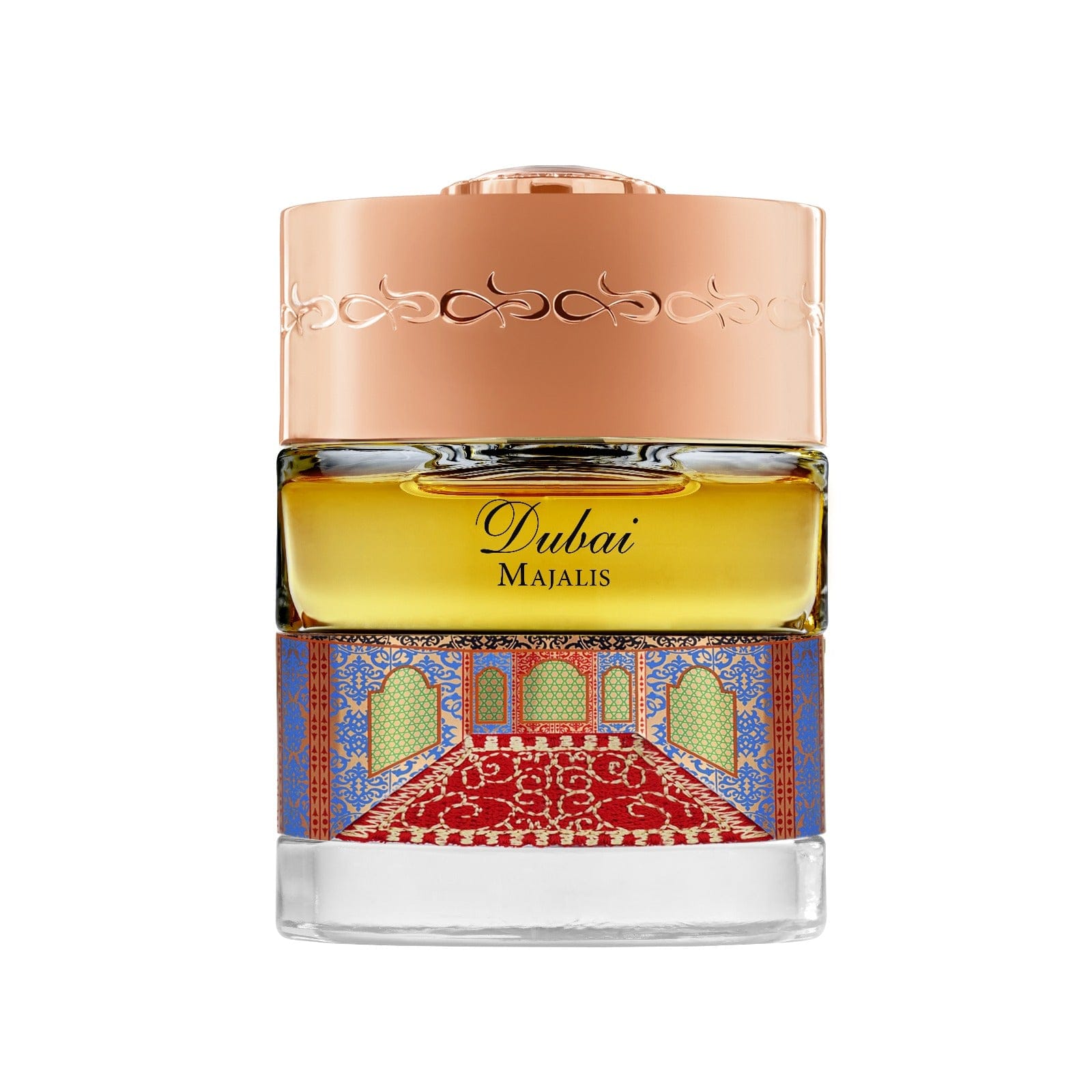 "Dubai Majalis di The Spirit of Dubai – fragranza opulenta e avvolgente ispirata alle tradizionali riunioni arabe, con oud, caffè arabo, incenso, ambra e spezie orientali."