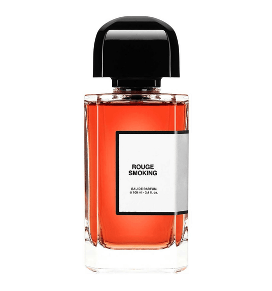 Rouge Smoking EDP di BDK Parfums – fragranza intensa e sensuale ispirata a Pigalle, con note di ciliegia Napoleone, vaniglia nera, fava tonka, ambra e muschio