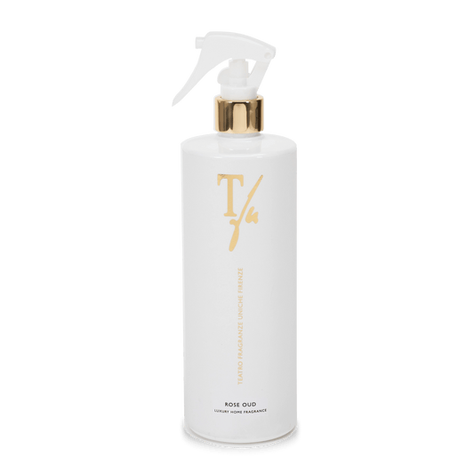 ROSE OUD PISTOLA SPRAY di Teatro Fragranze Uniche - Una fragranza che diffonde segreti sulle note dell’oud e della rosa damascena