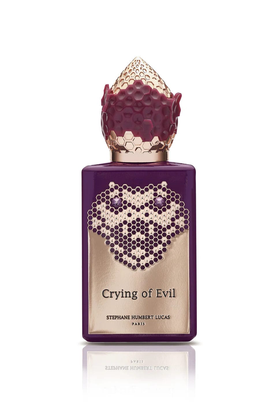 Crying of evil, cuoio, un salotto sovversivo, pergamene e pelli dai colori tenui